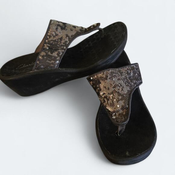 Clarks Black Sequin Wedge Thong Flip Flops Womens Size 10 - Picture 1 of 3